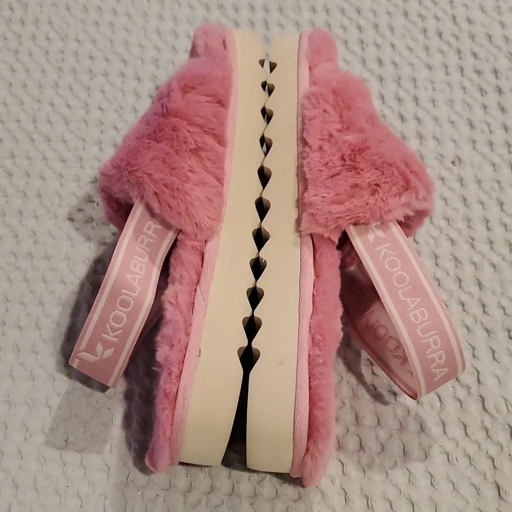 Koolaburra by UGG Slippers Size 2 (#1)